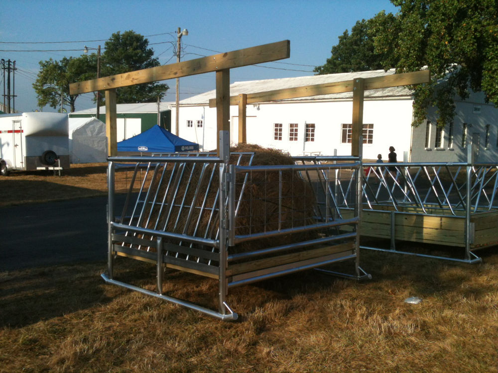 C-7 Cattle Hay Feeder